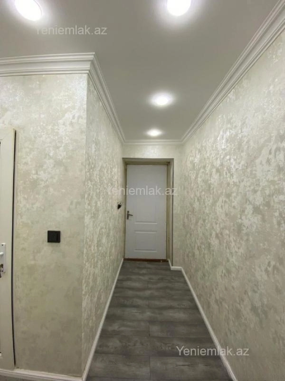 Satılır 2 otaqlı köhnə tikili 40 m²