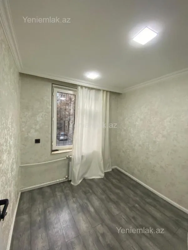 Satılır 2 otaqlı köhnə tikili 40 m²