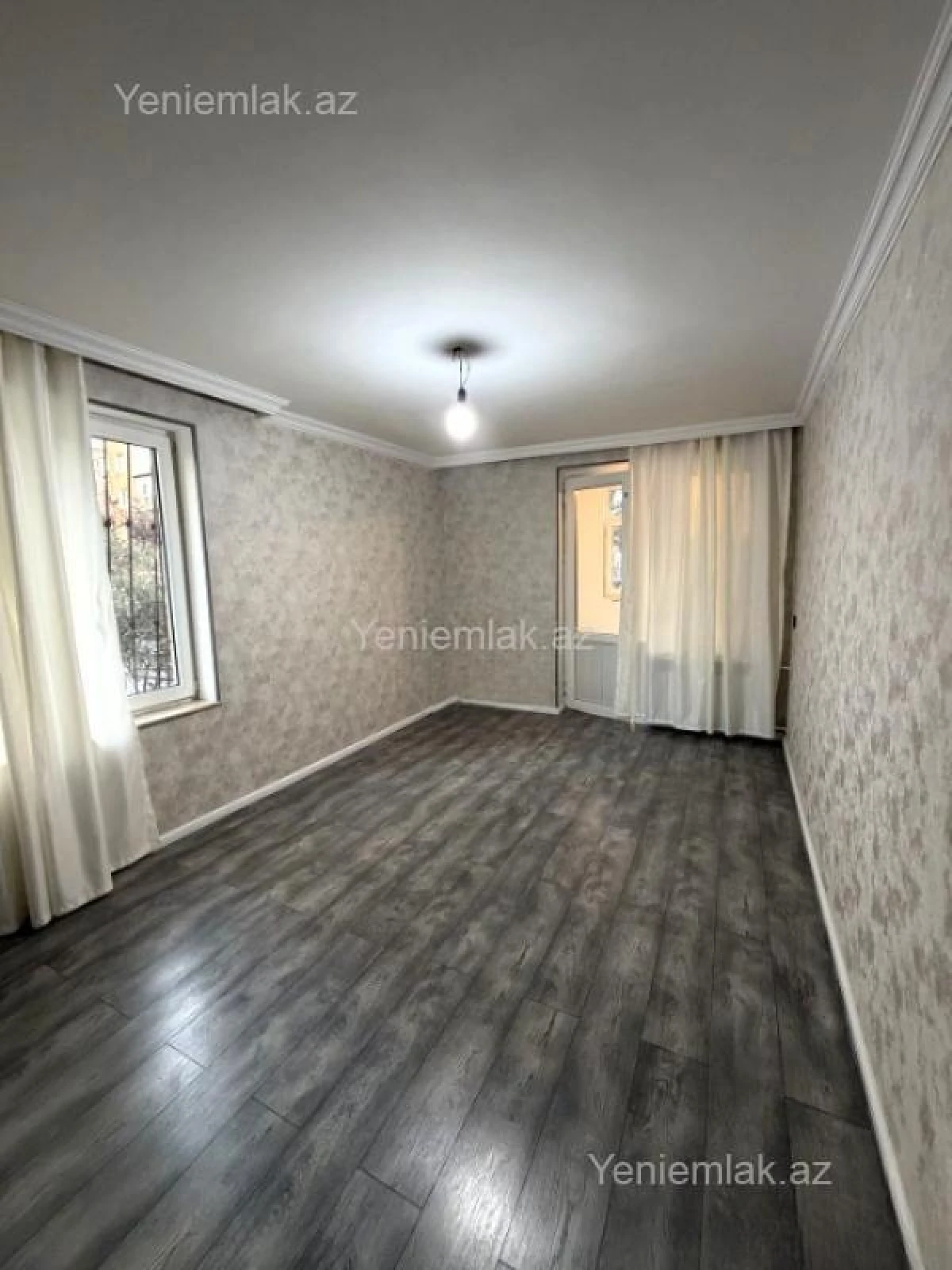 Satılır 2 otaqlı köhnə tikili 40 m²