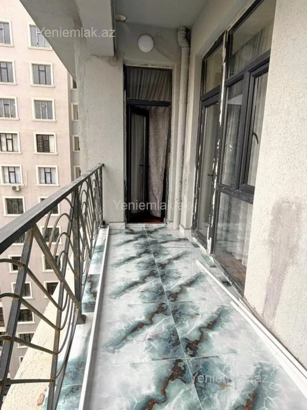 Satılır 3 otaqlı yeni tikili 80 m²