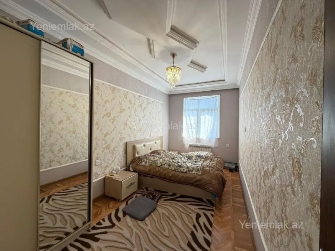 Satılır 2 otaqlı köhnə tikili 58 m²