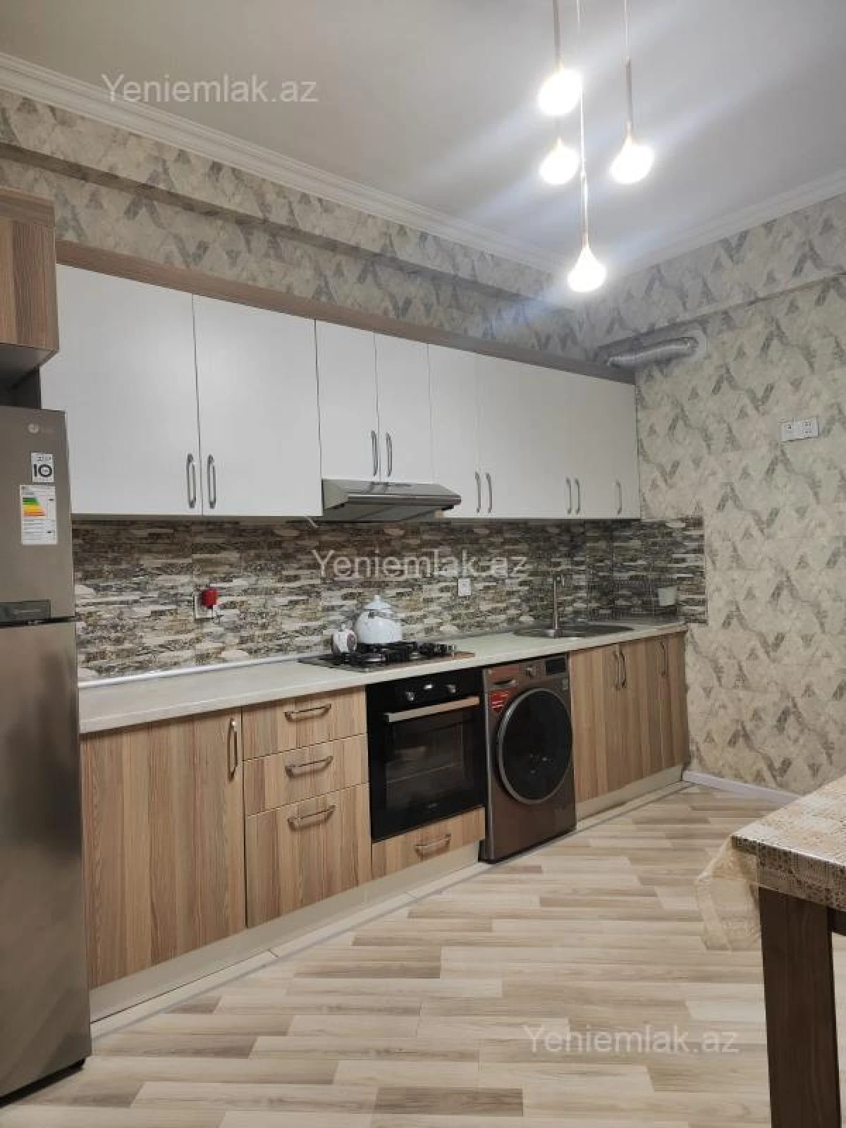 Satılır 3 otaqlı yeni tikili 74 m²