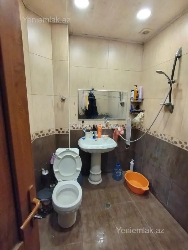Satılır 2 otaqlı köhnə tikili 40 m²