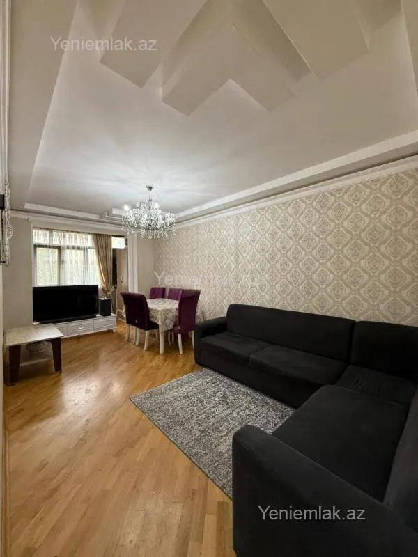 Satılır 3 otaqlı köhnə tikili 90 m²
