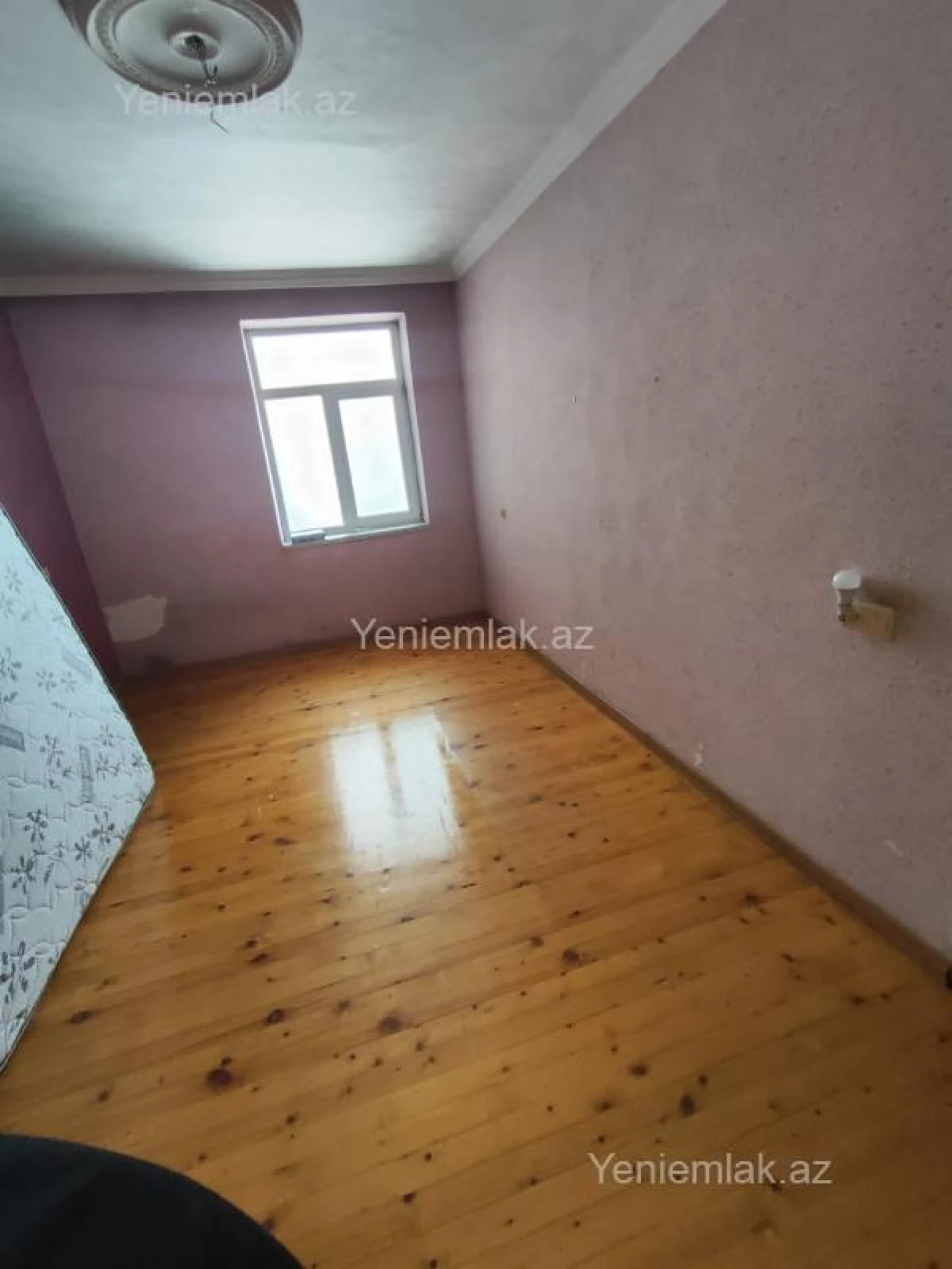 Satılır 3 otaqlı köhnə tikili 70 m²