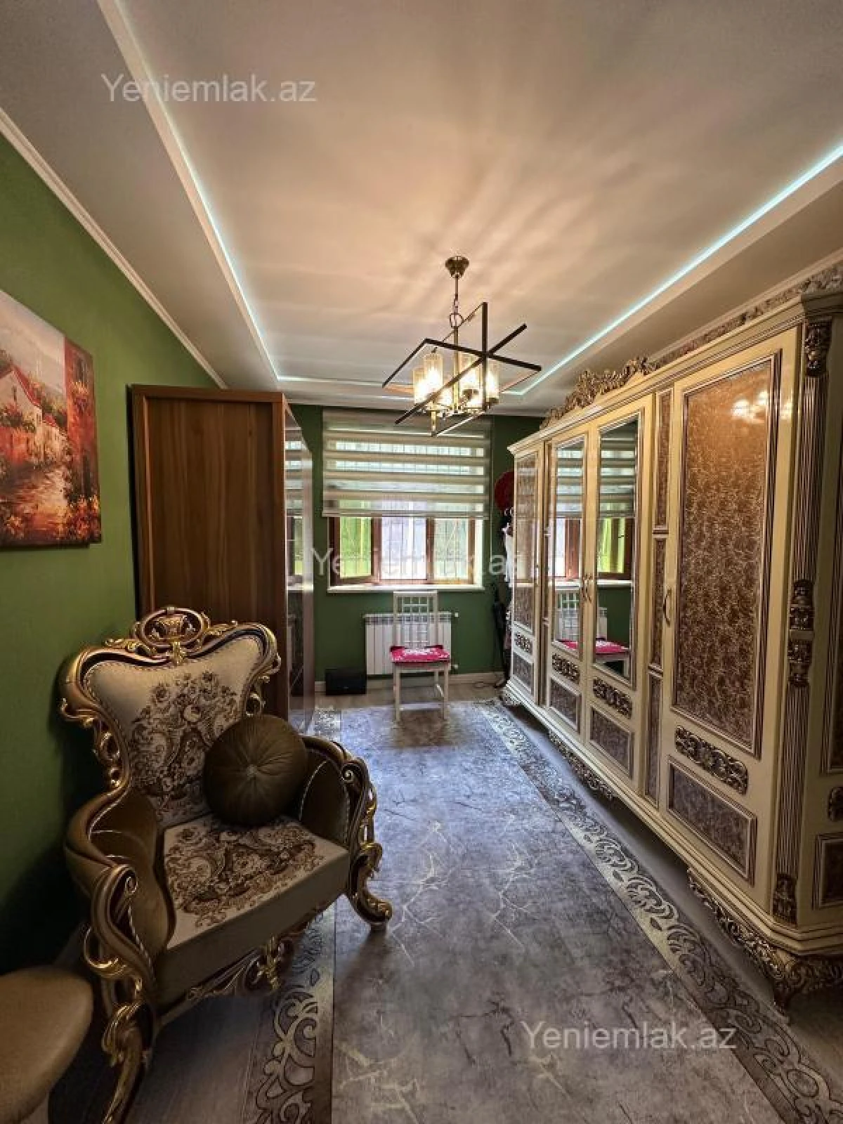 Satılır 7 otaqlı həyət evi 330 m²