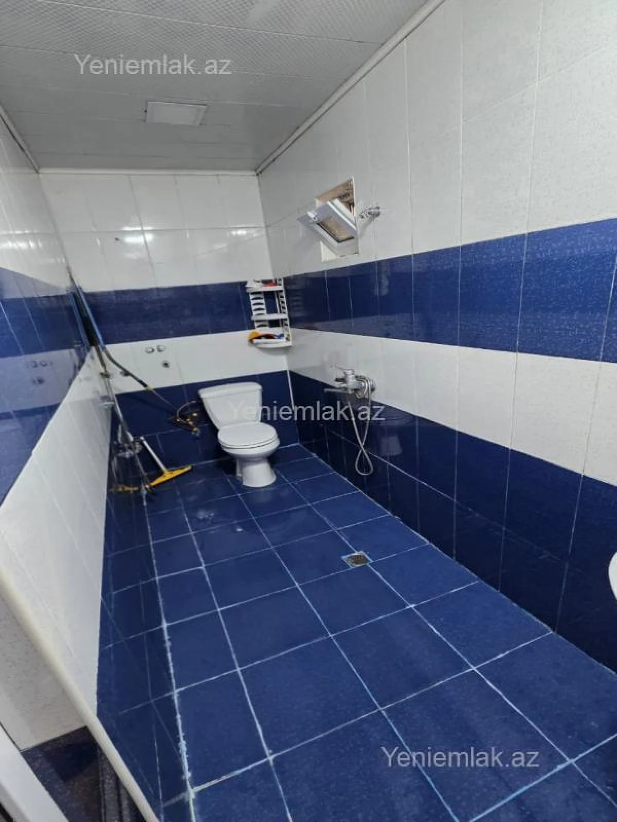 Satılır 10 otaqlı həyət evi 250 m²