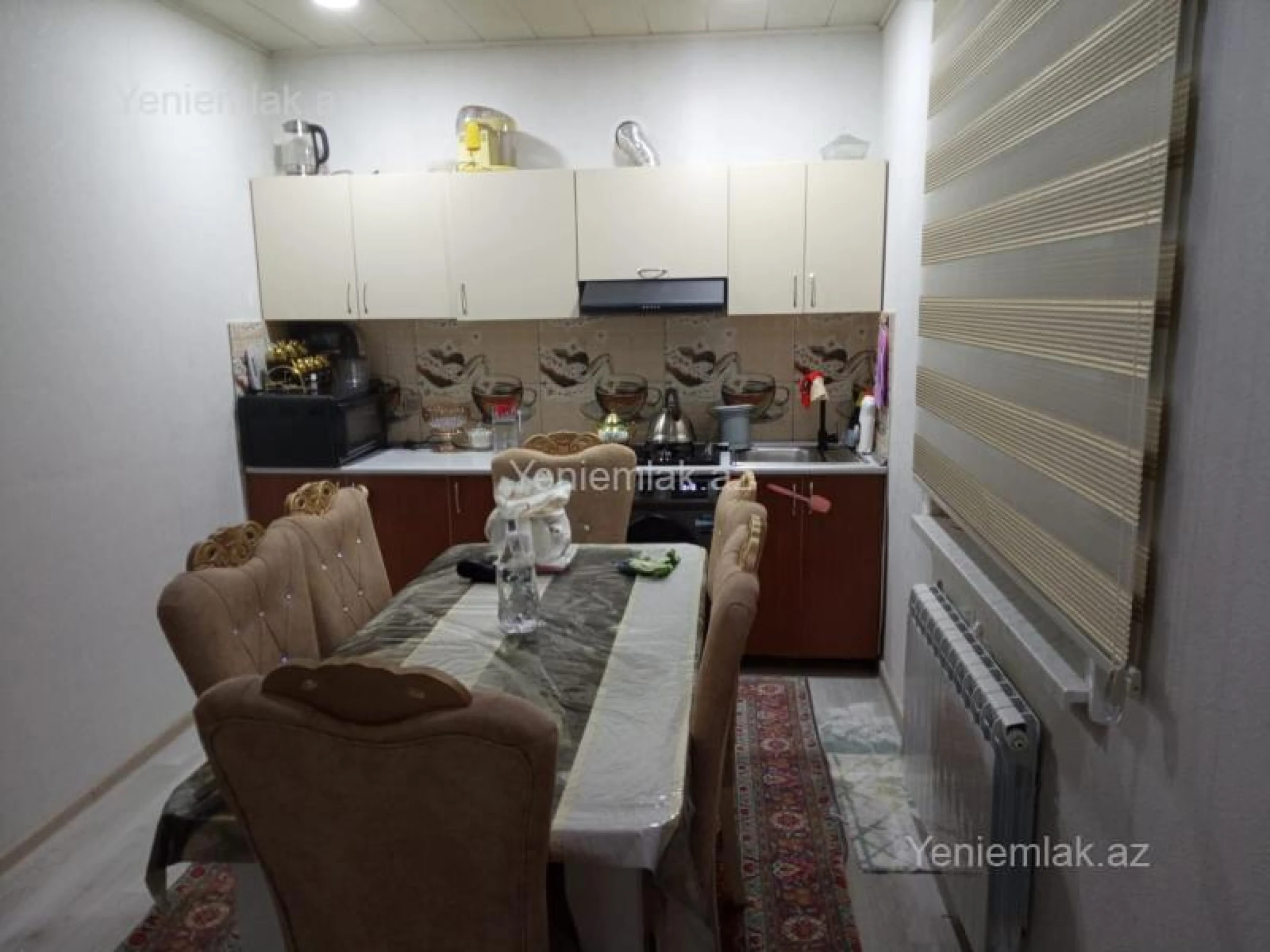 Satılır 10 otaqlı həyət evi 250 m²
