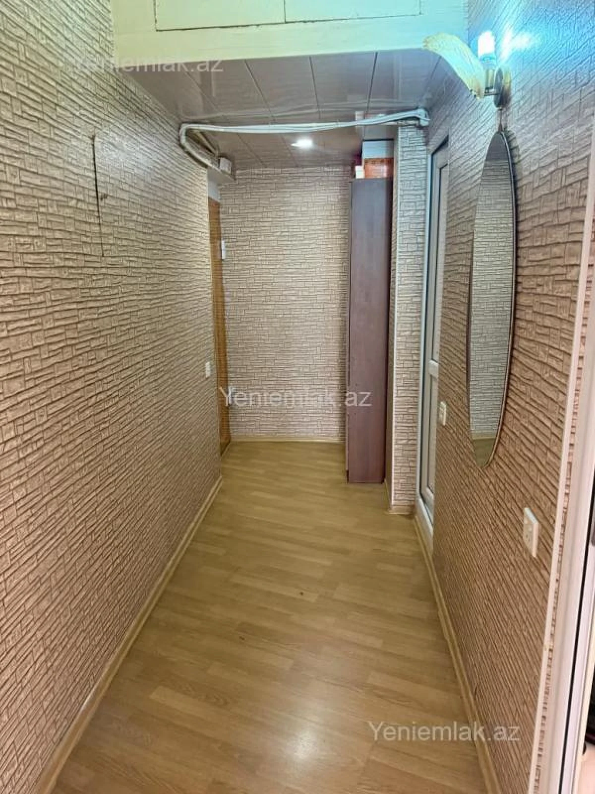 Satılır 2 otaqlı köhnə tikili 55 m²