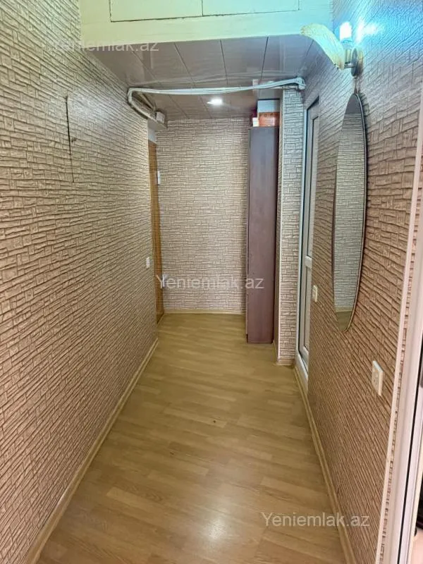 Satılır 2 otaqlı köhnə tikili 55 m²