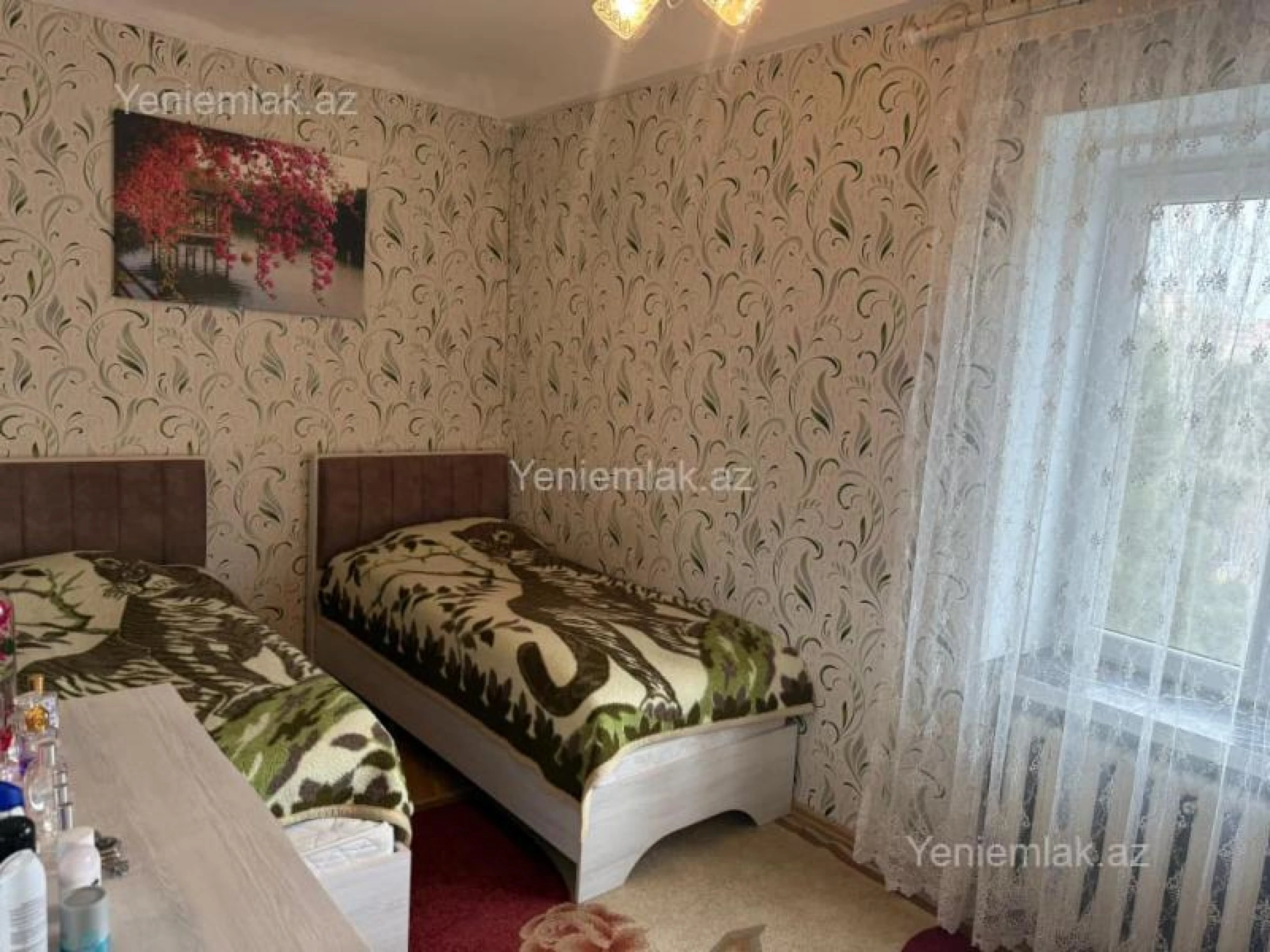 Satılır 2 otaqlı köhnə tikili 55 m²