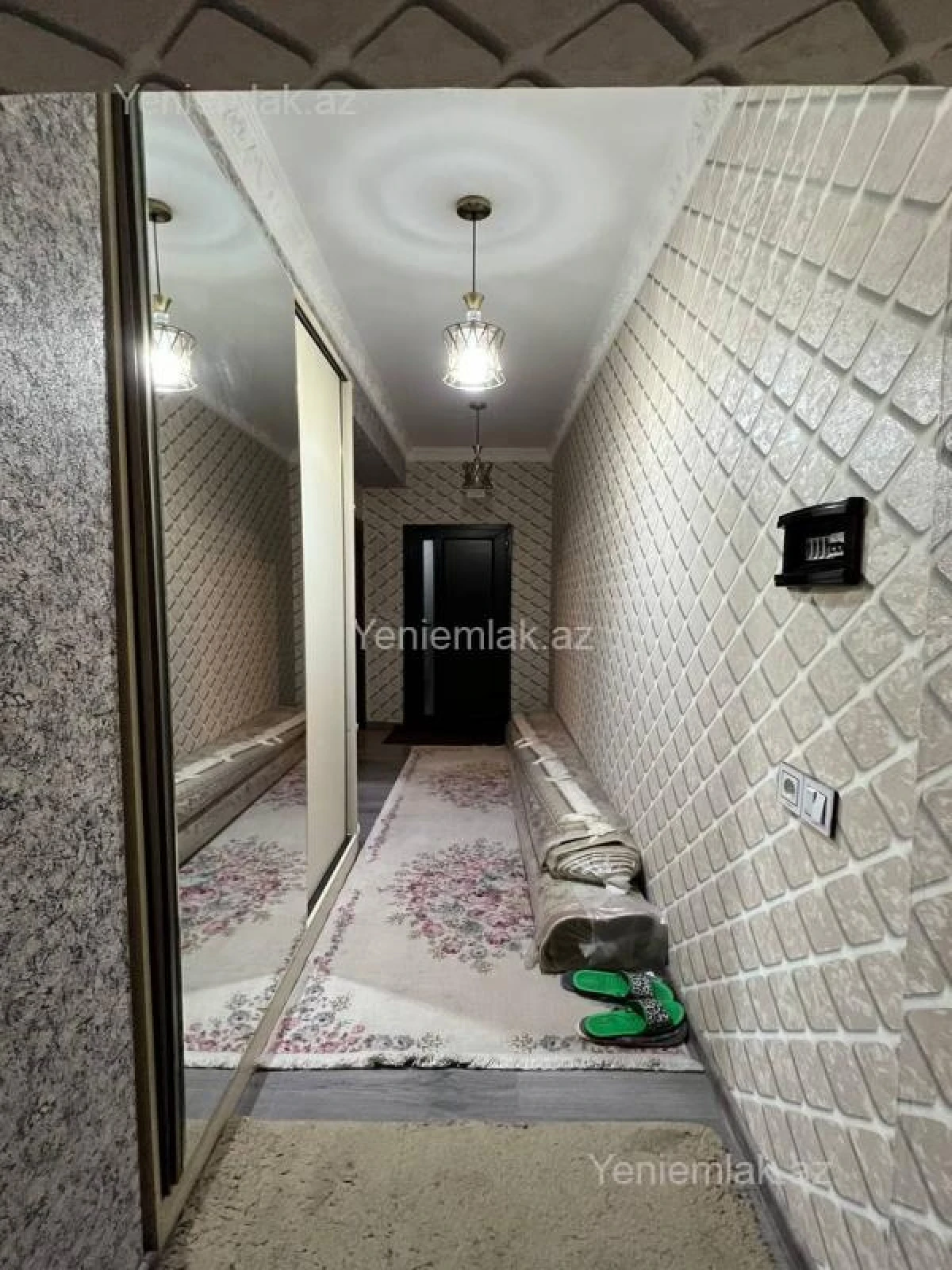 Satılır 2 otaqlı yeni tikili 60 m²