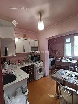Satılır 3 otaqlı köhnə tikili 80 m²