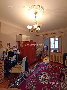 Satılır 3 otaqlı köhnə tikili 80 m²