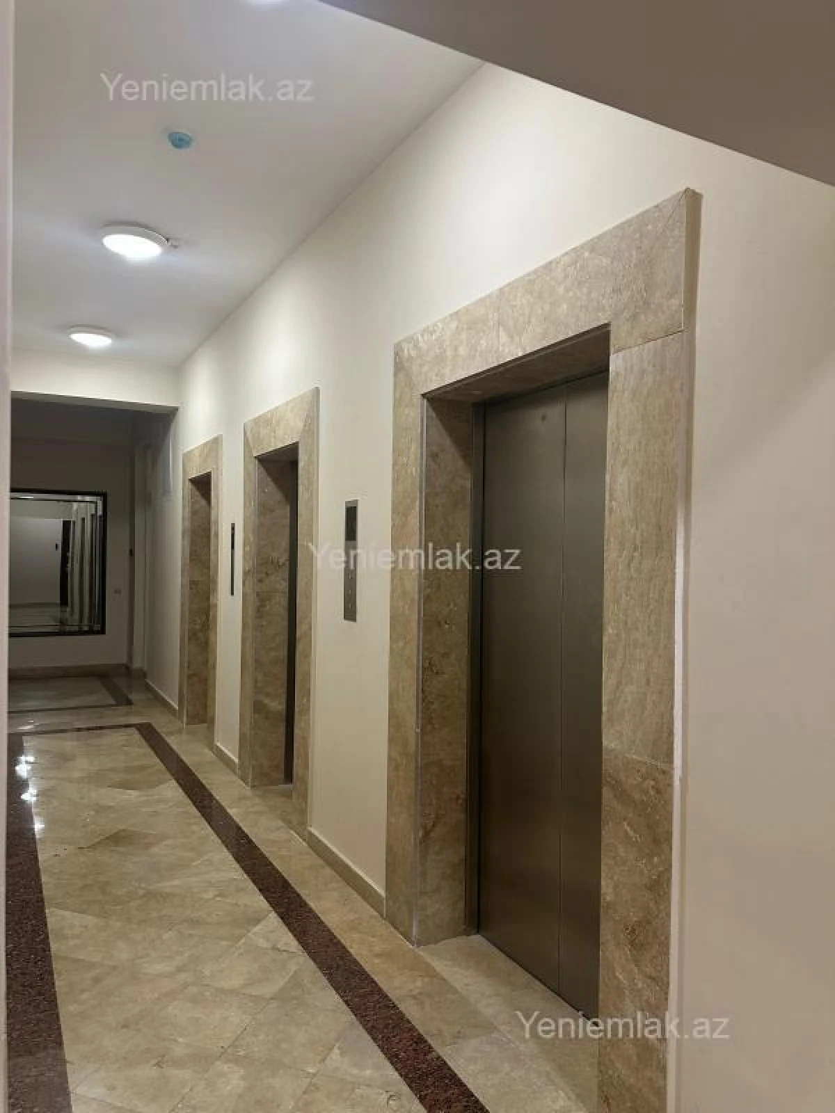 Satılır 3 otaqlı yeni tikili 141 m²