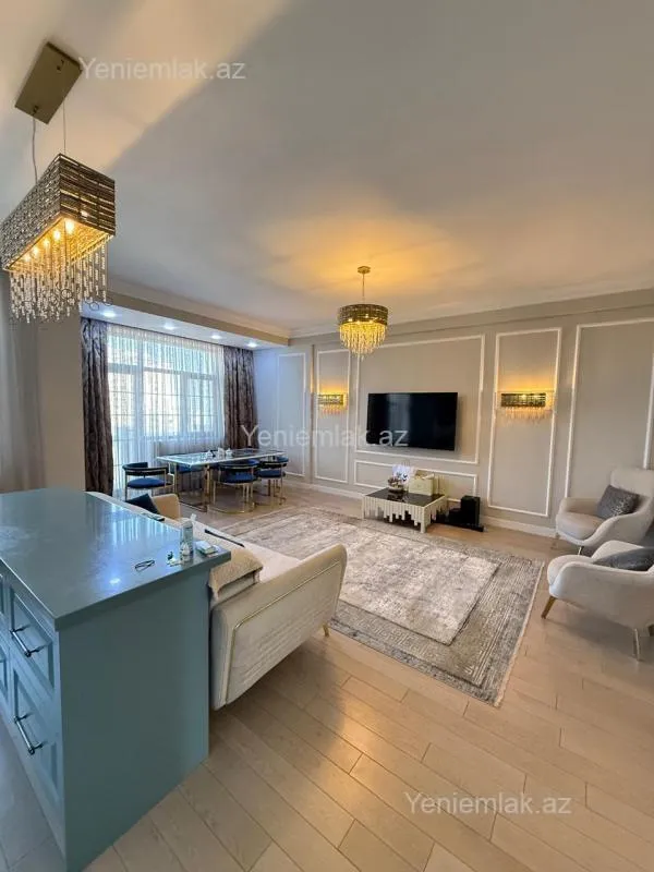 Satılır 3 otaqlı yeni tikili 141 m²