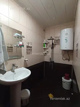 Satılır 3 otaqlı köhnə tikili 80 m²