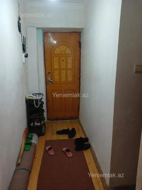 Satılır 1 otaqlı köhnə tikili 30 m²