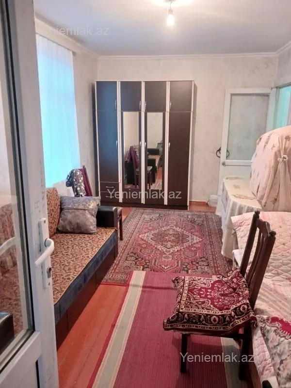 Satılır 1 otaqlı köhnə tikili 30 m²