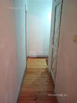 Satılır 1 otaqlı köhnə tikili 30 m²