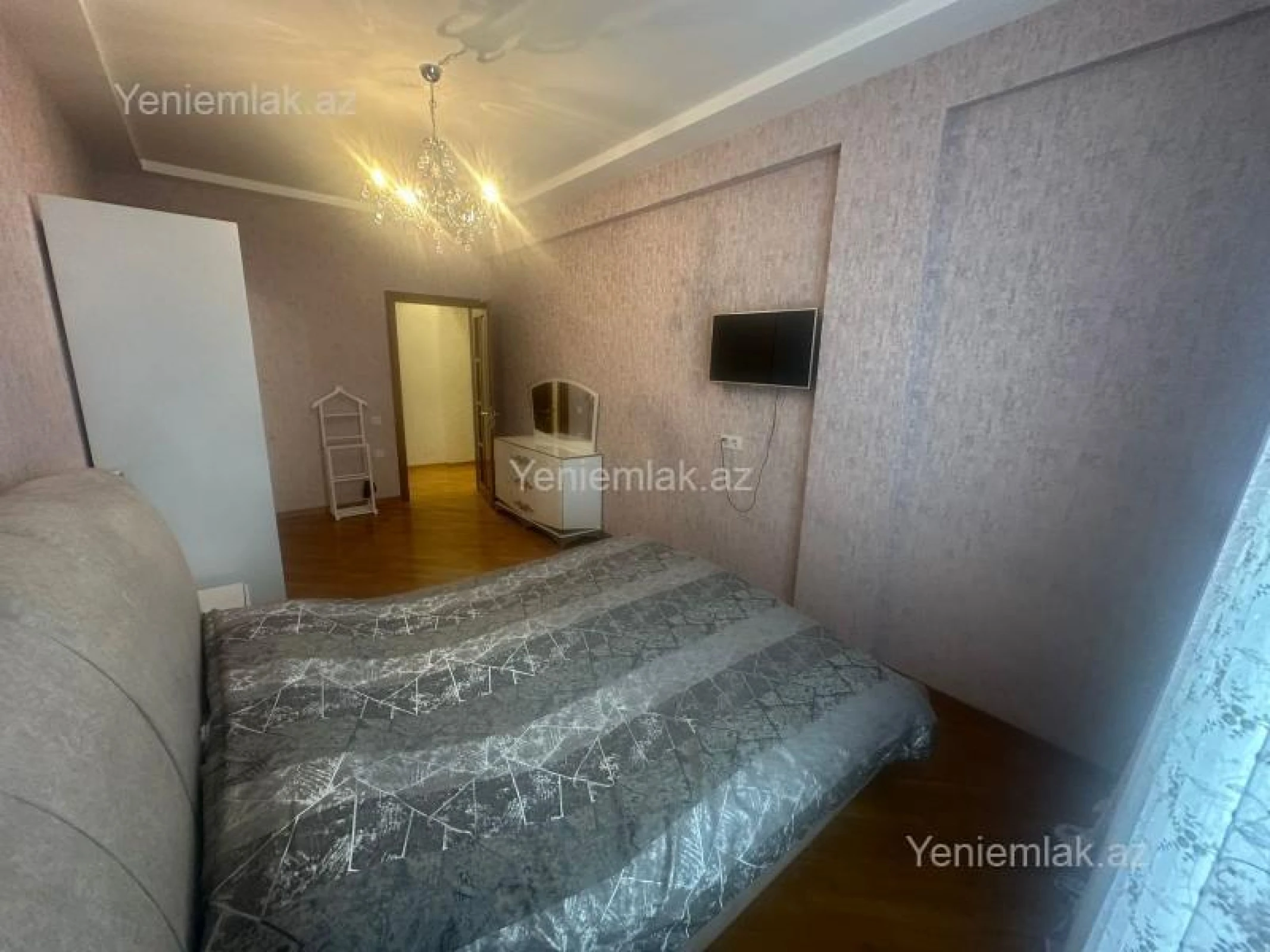 Satılır 4 otaqlı yeni tikili 152 m²