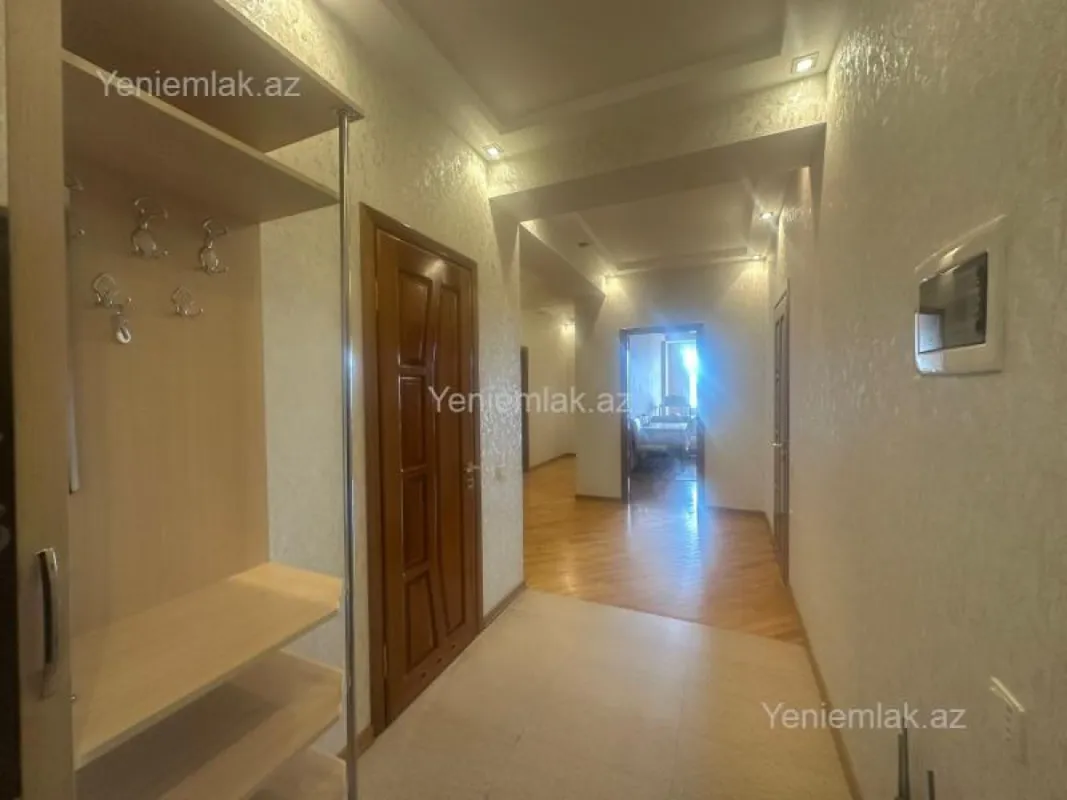 Satılır 4 otaqlı yeni tikili 152 m²