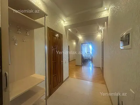 Satılır 4 otaqlı yeni tikili 152 m²