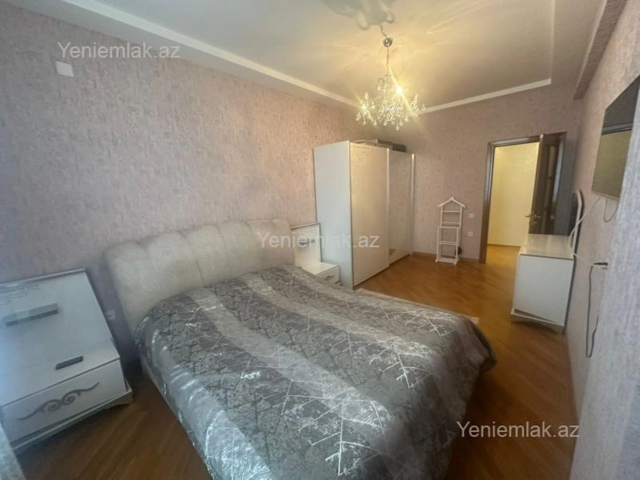 Satılır 4 otaqlı yeni tikili 152 m²