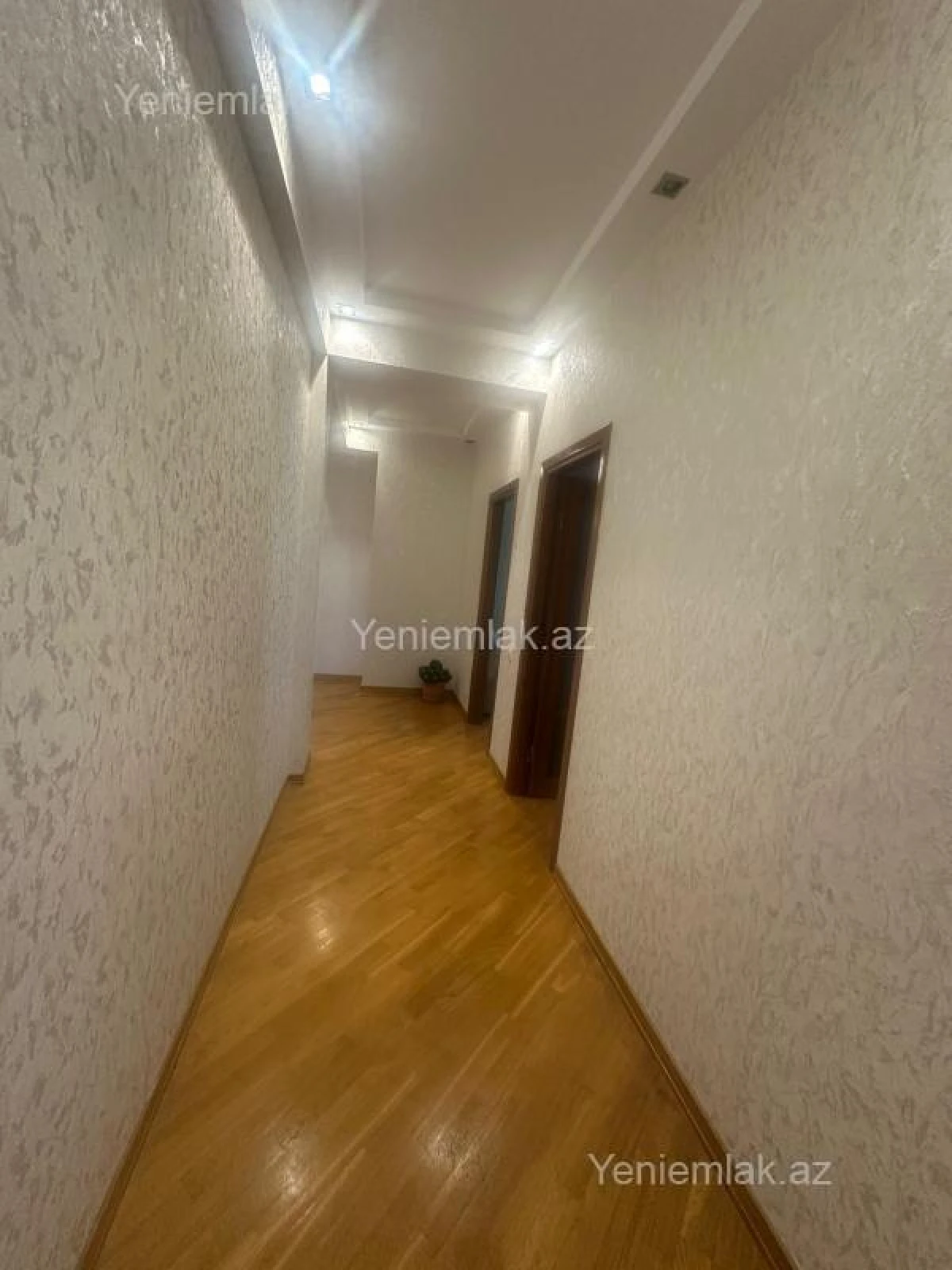 Satılır 4 otaqlı yeni tikili 152 m²