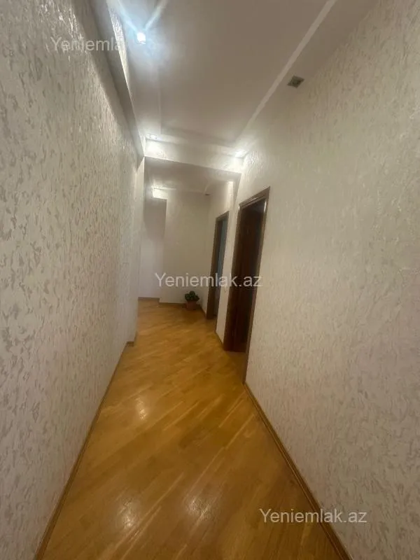 Satılır 4 otaqlı yeni tikili 152 m²