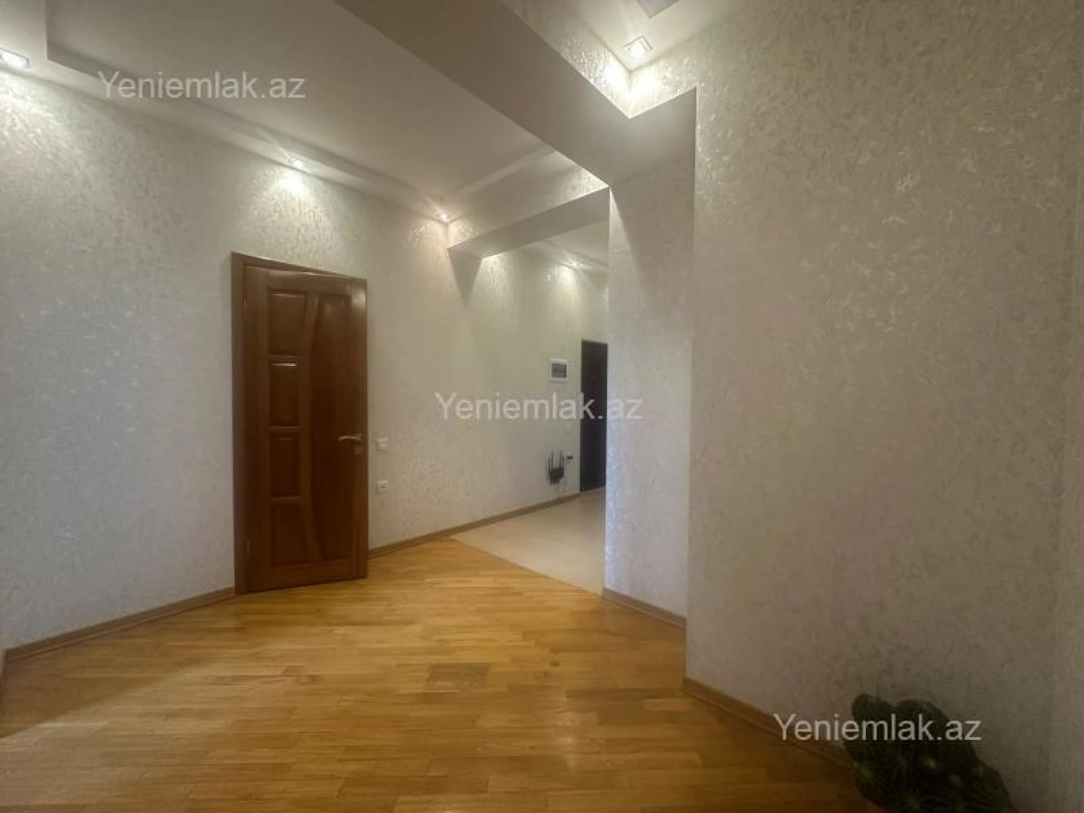 Satılır 4 otaqlı yeni tikili 152 m²