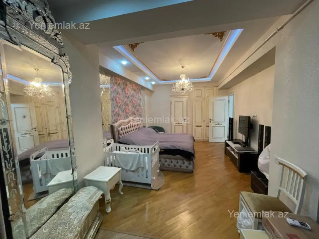 Satılır 3 otaqlı yeni tikili 105 m²