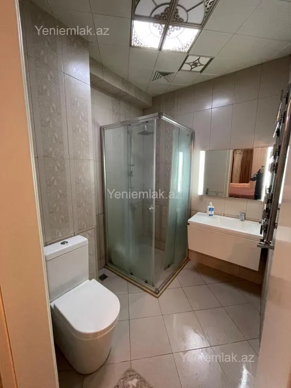 Satılır 3 otaqlı yeni tikili 105 m²