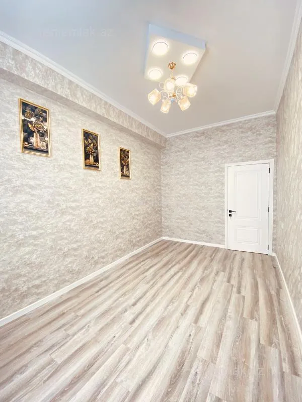 Satılır 2 otaqlı yeni tikili 60 m²