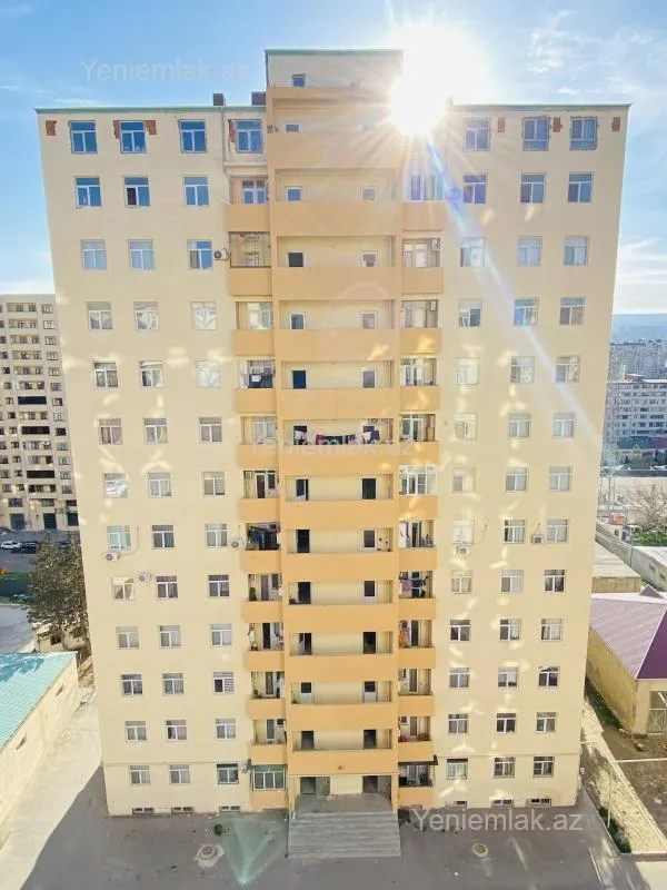 Satılır 2 otaqlı yeni tikili 60 m²