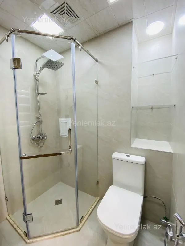 Satılır 2 otaqlı yeni tikili 60 m²