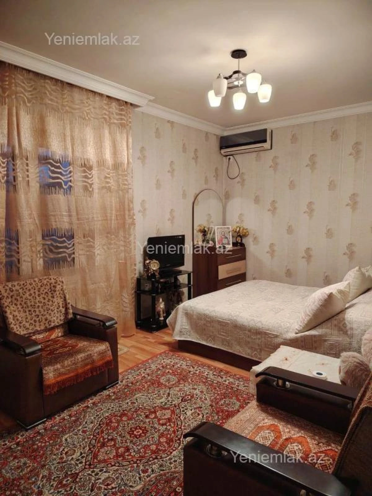 Satılır 2 otaqlı köhnə tikili 55 m²