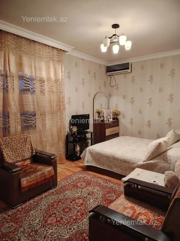 Satılır 2 otaqlı köhnə tikili 55 m²