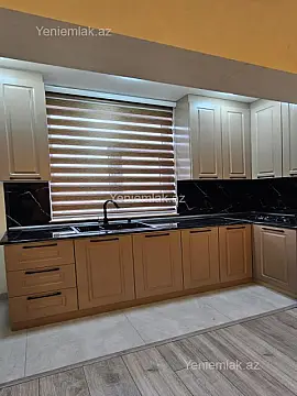 Satılır 3 otaqlı köhnə tikili 75 m²