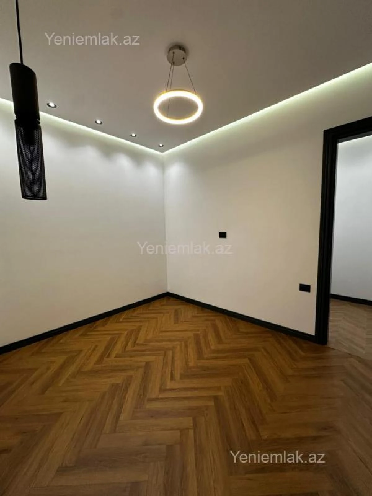 Satılır 5 otaqlı həyət evi 250 m²