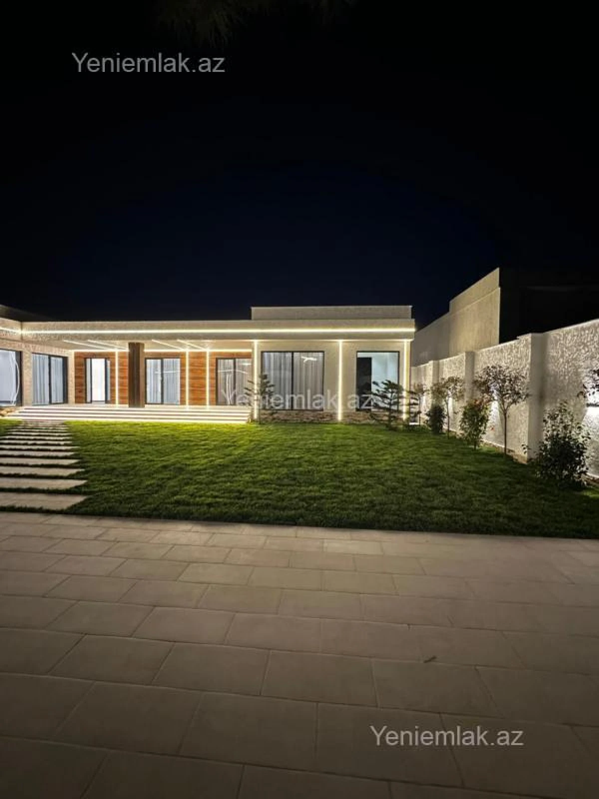 Satılır 5 otaqlı həyət evi 250 m²