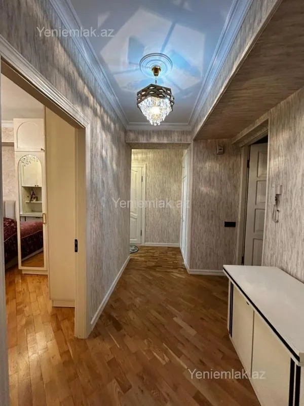 Satılır 3 otaqlı köhnə tikili 75 m²