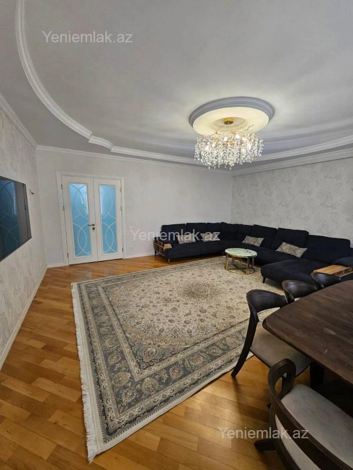 Satılır 3 otaqlı yeni tikili 135 m²