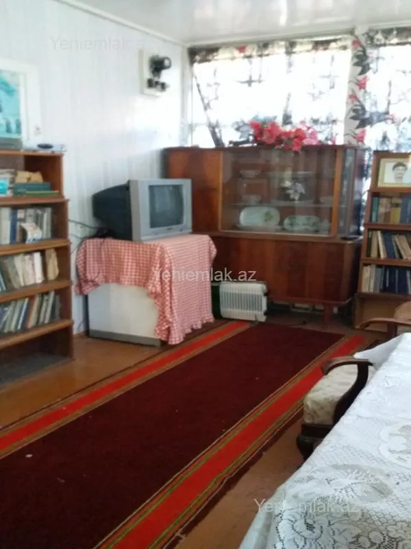 Satılır 4 otaqlı həyət evi 122 m²