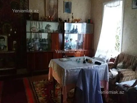 Satılır 4 otaqlı həyət evi 122 m²