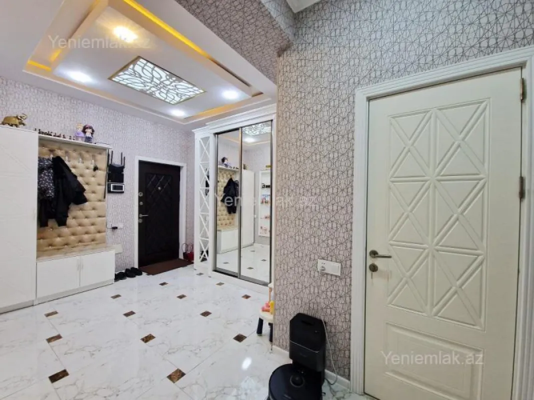 Satılır 2 otaqlı yeni tikili 71 m²