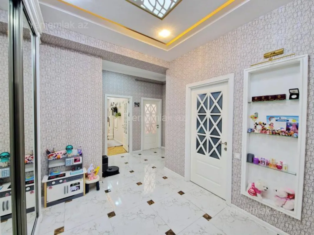 Satılır 2 otaqlı yeni tikili 71 m²