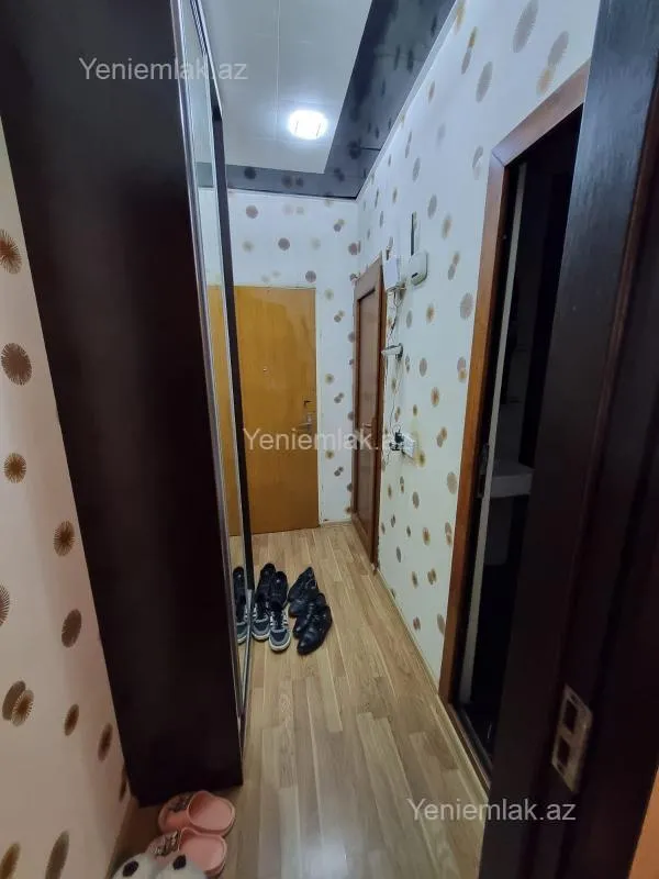 Satılır 2 otaqlı köhnə tikili 50 m²