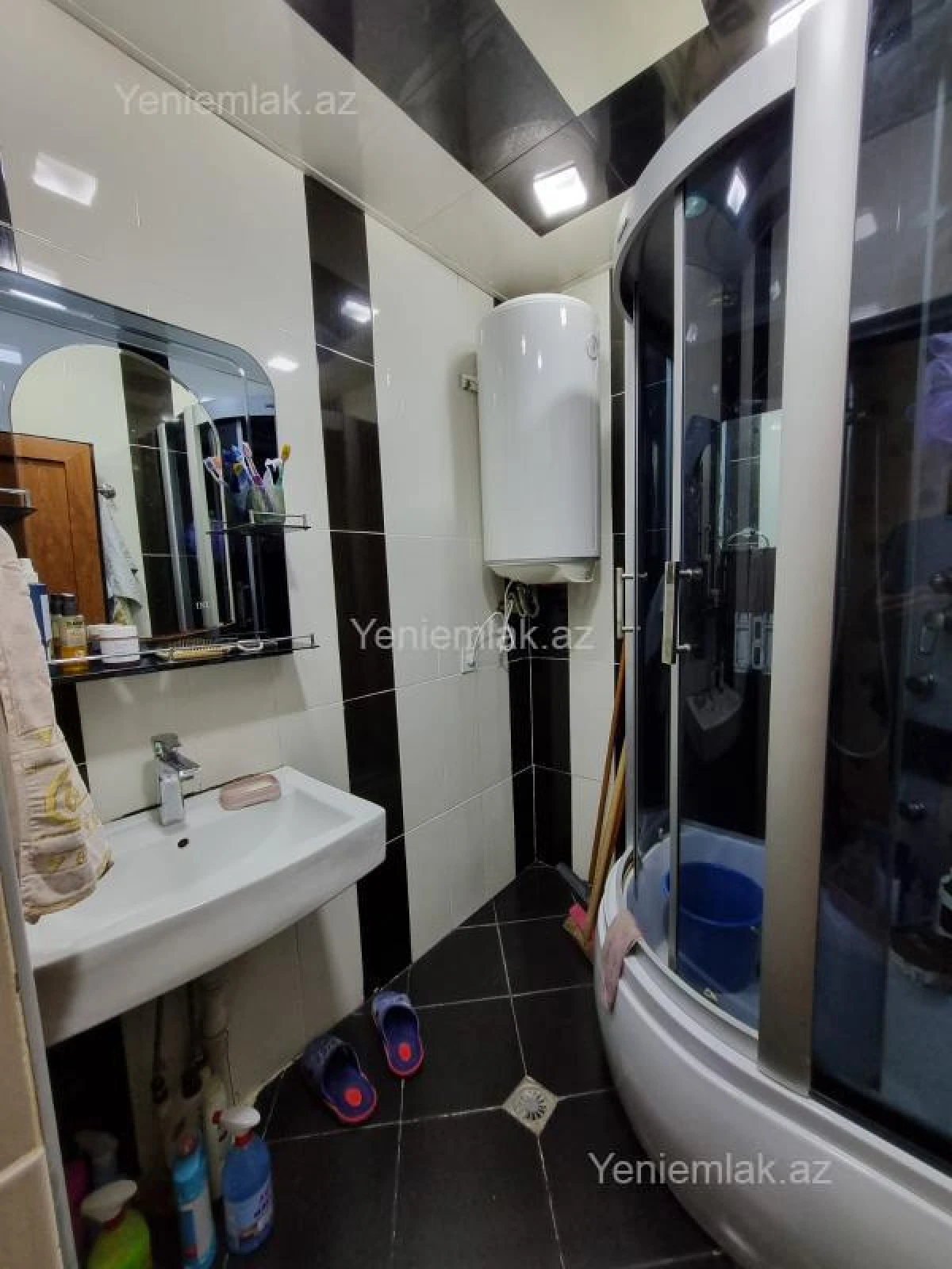 Satılır 2 otaqlı köhnə tikili 50 m²