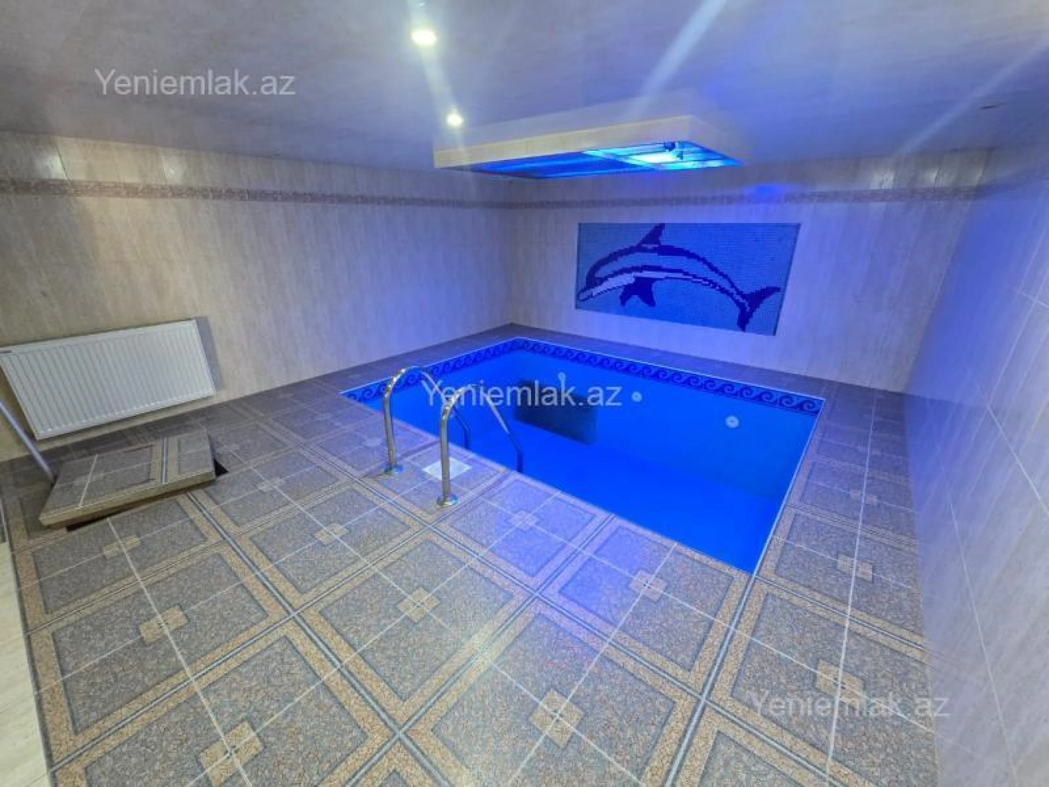 Satılır 11 otaqlı həyət evi 950 m²